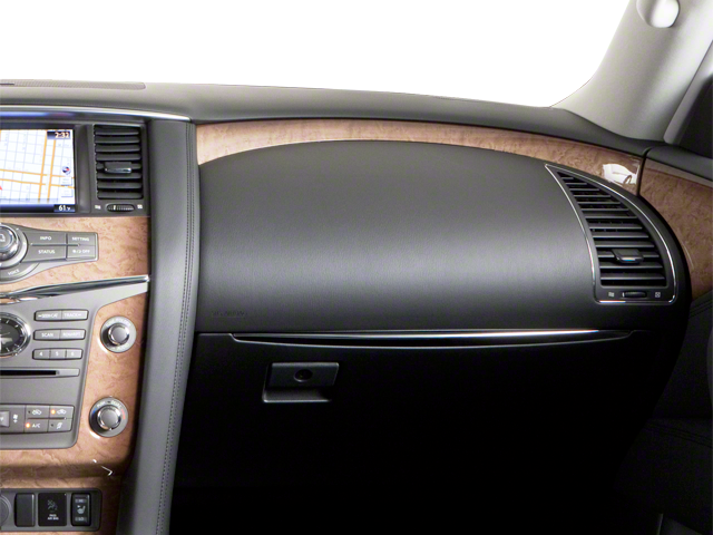 2012 INFINITI QX56 7-passenger