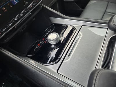 2022 Jeep Wagoneer Series III Carbide
