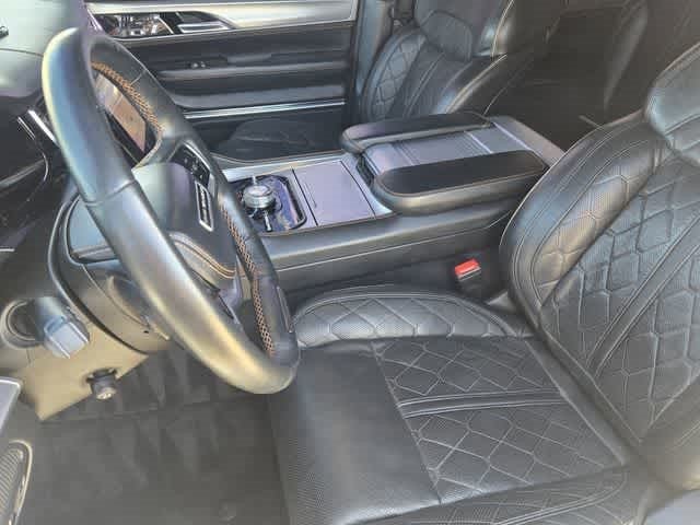 2022 Jeep Grand Wagoneer Series III