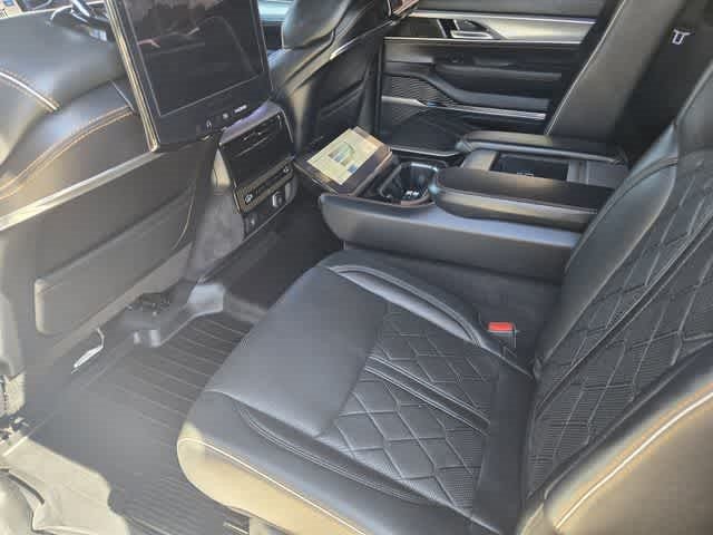 2022 Jeep Grand Wagoneer Series III