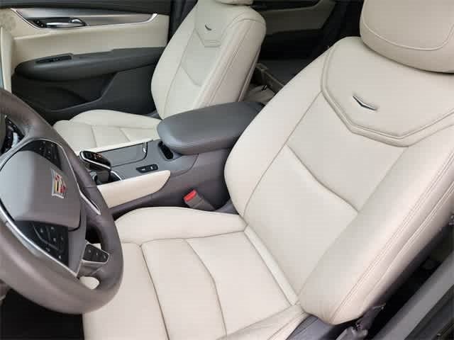 2017 Cadillac XT5 Premium Luxury FWD