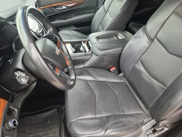 2016 Cadillac Escalade Luxury Collection