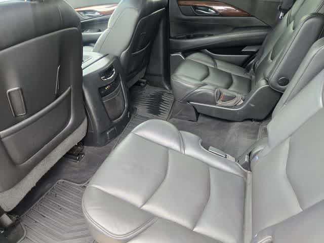 2016 Cadillac Escalade Luxury Collection