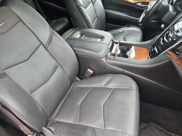 2016 Cadillac Escalade Luxury Collection