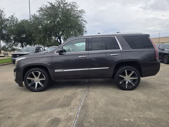 2016 Cadillac Escalade Luxury Collection