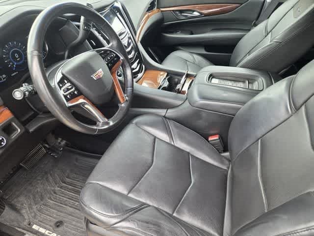2016 Cadillac Escalade Luxury Collection