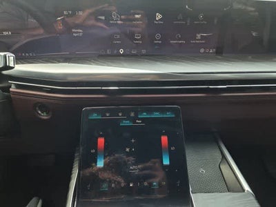 2025 Cadillac Escalade ESV 4WD Premium Luxury