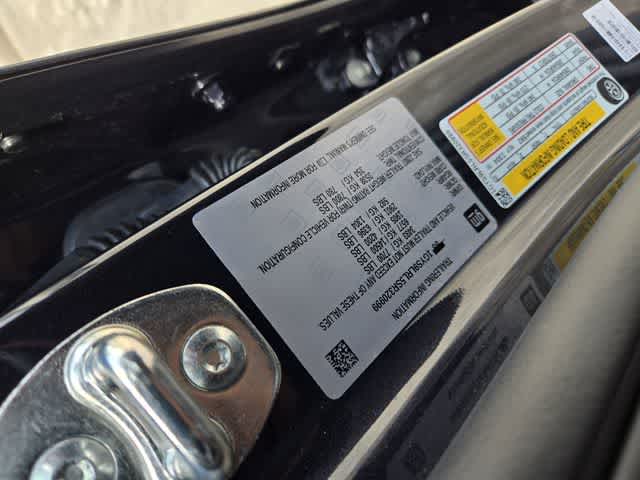 2025 Cadillac Escalade ESV 4WD Premium Luxury