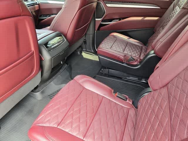 2025 Cadillac Escalade ESV 4WD Premium Luxury