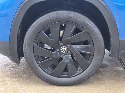 2024 Volkswagen Atlas Cross Sport 2.0T SE w/Technology
