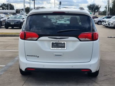 2020 Chrysler Pacifica Touring L Plus