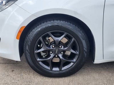 2020 Chrysler Pacifica Touring L Plus