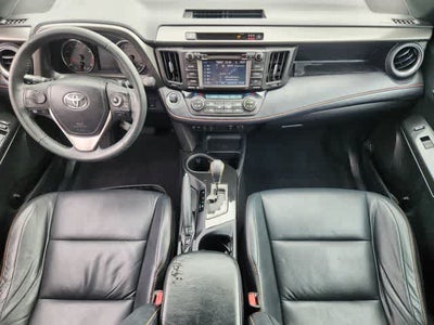 2017 Toyota RAV4 SE
