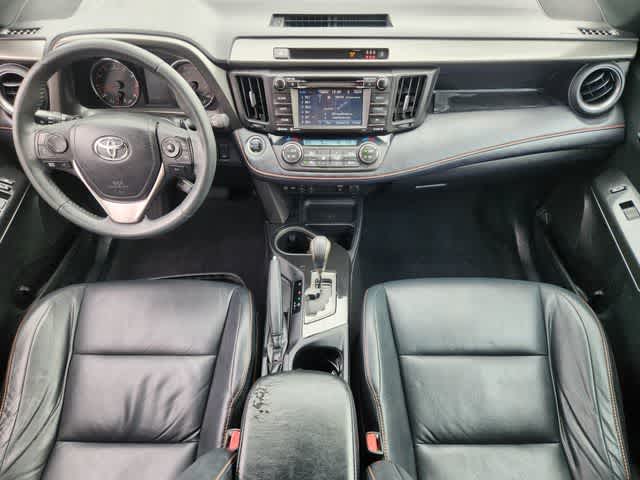 2017 Toyota RAV4 SE