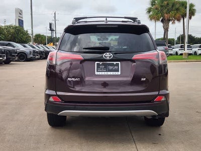 2017 Toyota RAV4 SE