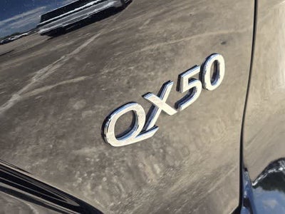 2023 INFINITI QX50 LUXE