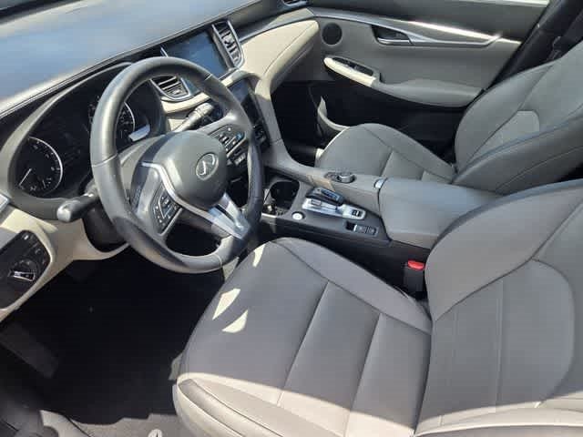 2023 INFINITI QX50 LUXE
