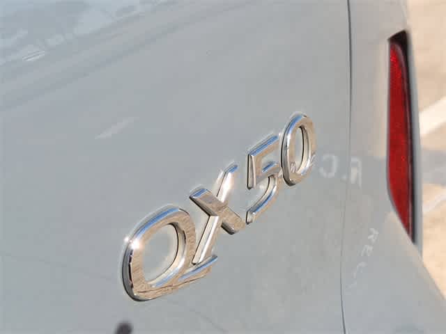 2023 INFINITI QX50 LUXE