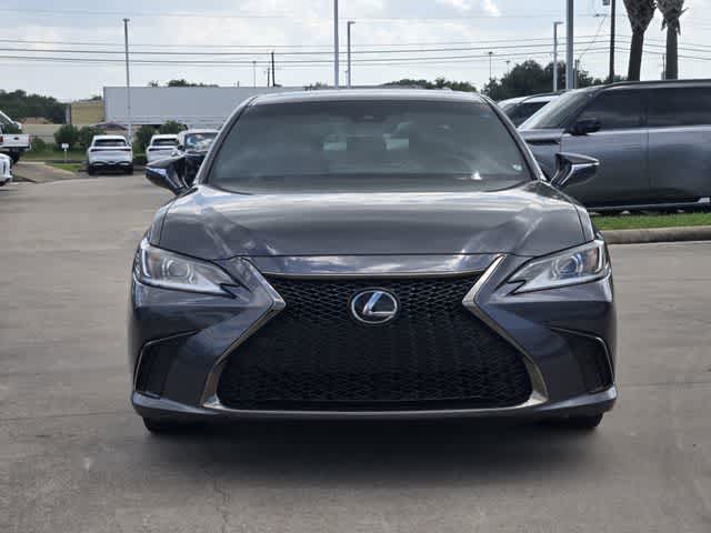 2023 Lexus ES F SPORT Handling