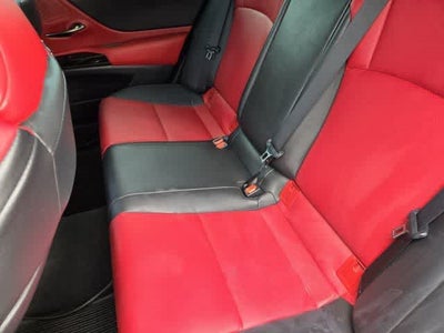 2023 Lexus ES F SPORT Handling