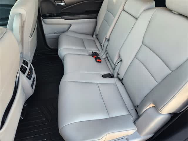 2020 Honda Pilot Touring 8-Passenger