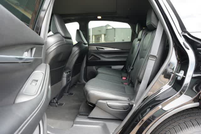 2027 INFINITI QX65 LUXE