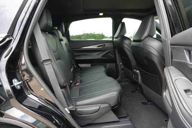2027 INFINITI QX65 LUXE