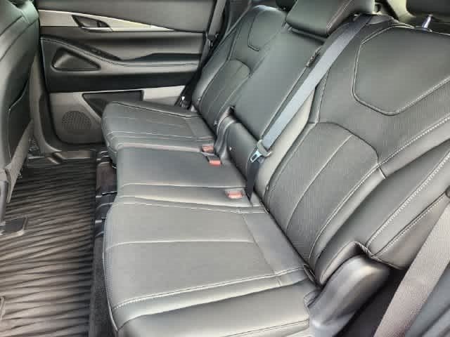 2027 INFINITI QX65 LUXE