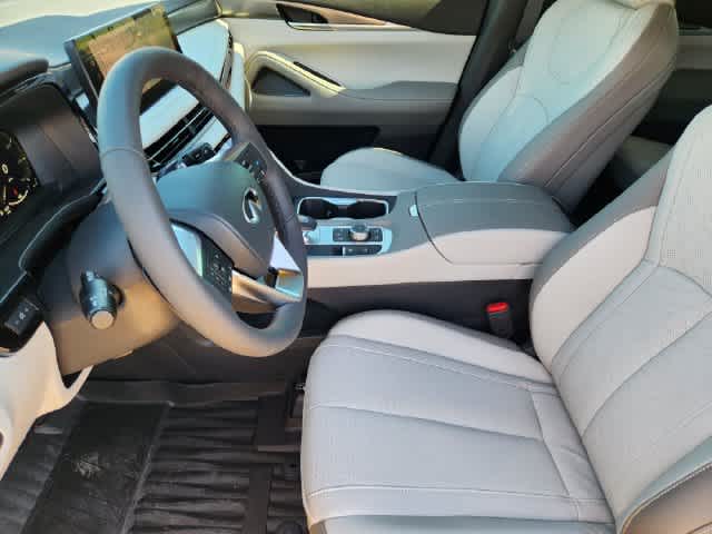 2027 INFINITI QX65 LUXE