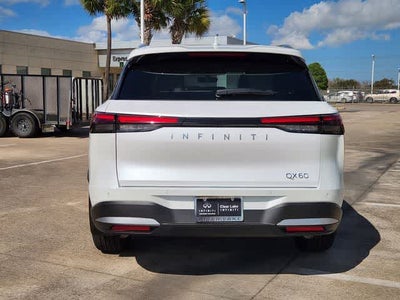 2026 INFINITI QX60 LUXE
