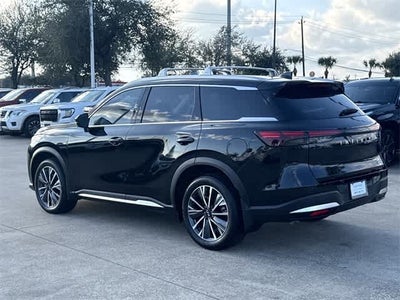 2026 INFINITI QX60 LUXE