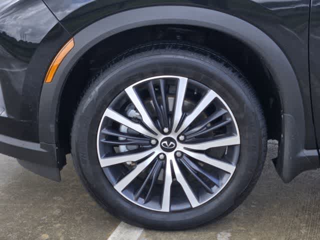 2025 INFINITI QX60 SENSORY