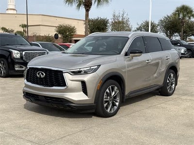 2023 INFINITI QX60 LUXE