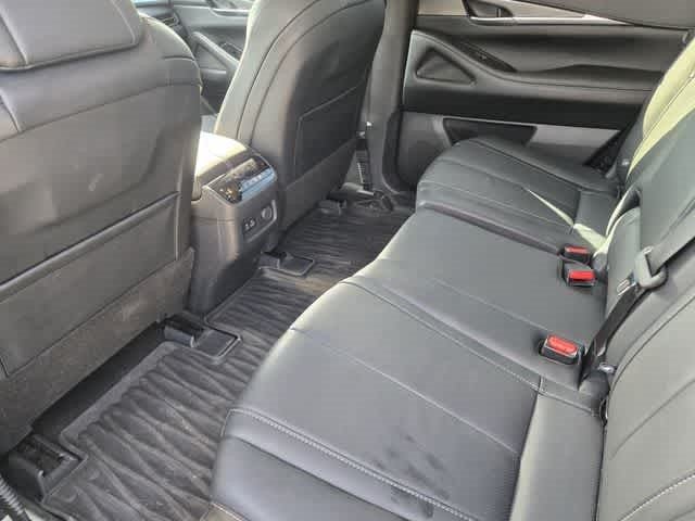 2024 INFINITI QX60 LUXE