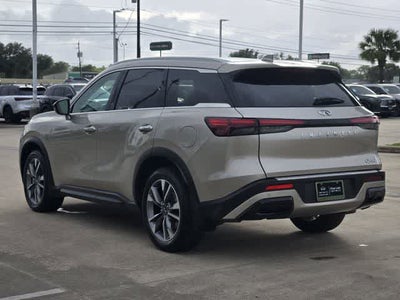 2023 INFINITI QX60 LUXE