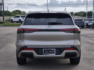 2023 INFINITI QX60 LUXE
