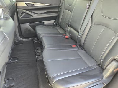 2023 INFINITI QX60 LUXE