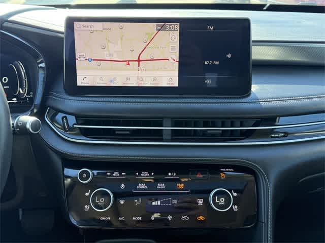 2022 INFINITI QX60 LUXE