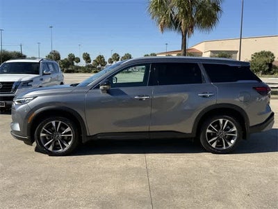 2022 INFINITI QX60 LUXE