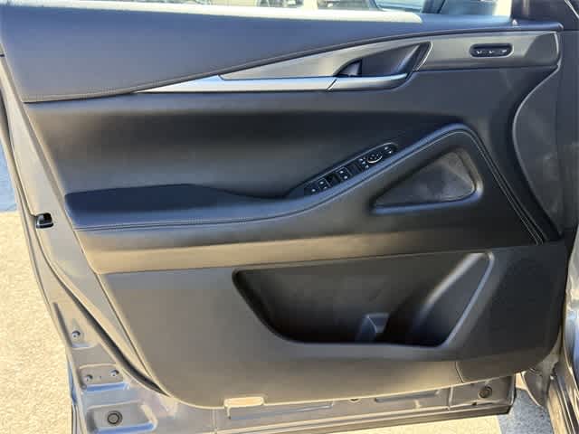 2022 INFINITI QX60 LUXE