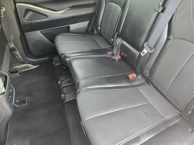 2022 INFINITI QX60 LUXE