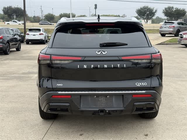 2023 INFINITI QX60 LUXE