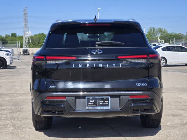2023 INFINITI QX60 LUXE