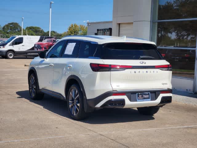 2023 INFINITI QX60 LUXE