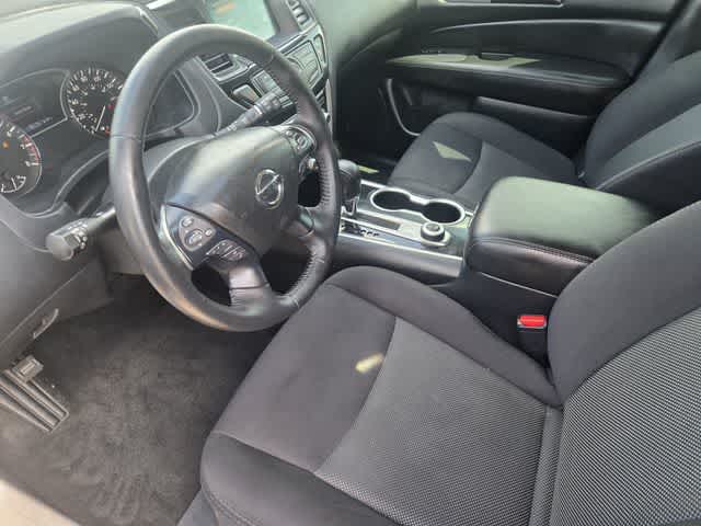 2020 Nissan Pathfinder SV