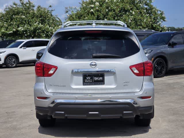 2020 Nissan Pathfinder SV