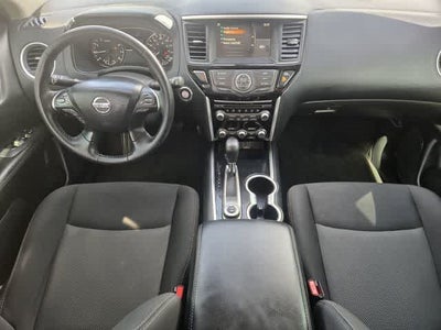 2020 Nissan Pathfinder SV