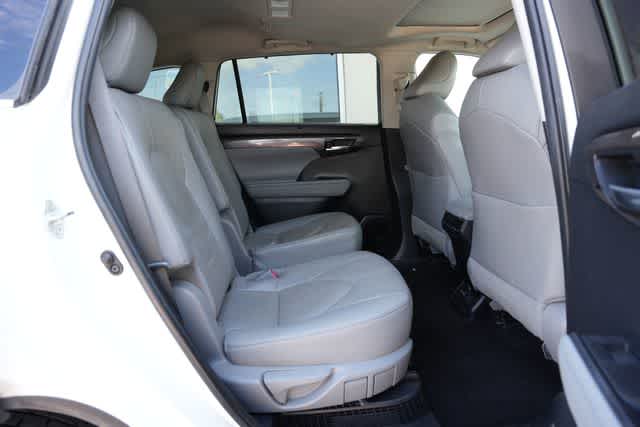 2023 Toyota Highlander Hybrid Limited