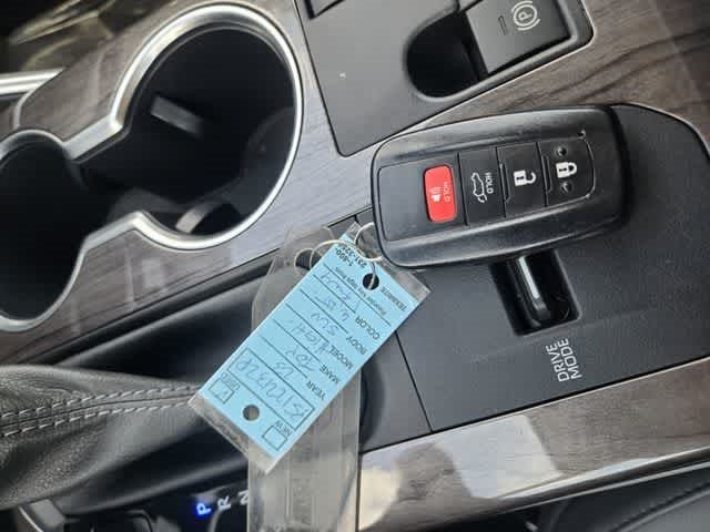 2023 Toyota Highlander Hybrid Limited