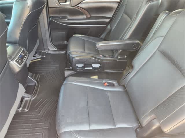 2017 Toyota Highlander Limited Platinum